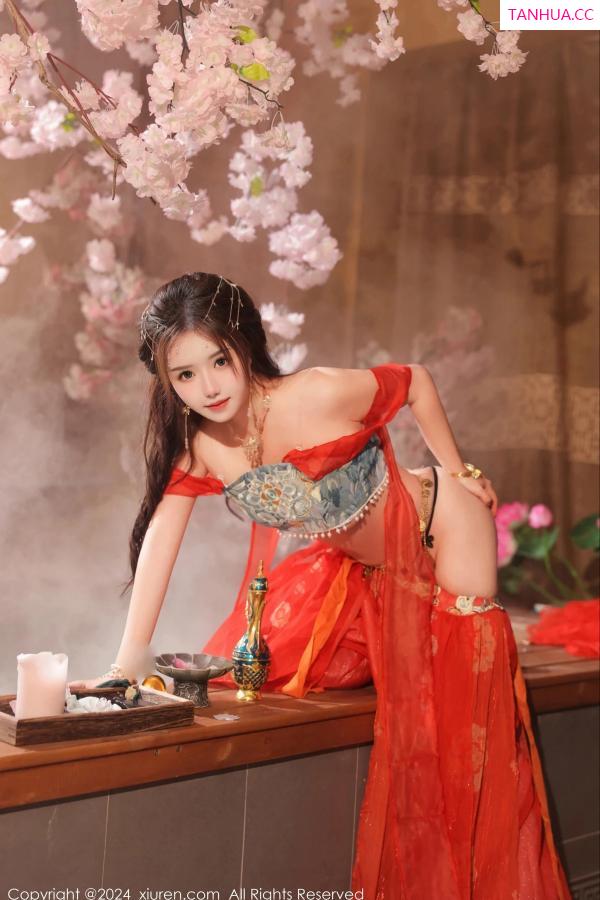   [XiuRen]高清写真图 2024.02.27 No.8146 小薯条nienie 性感美腿第19张图片